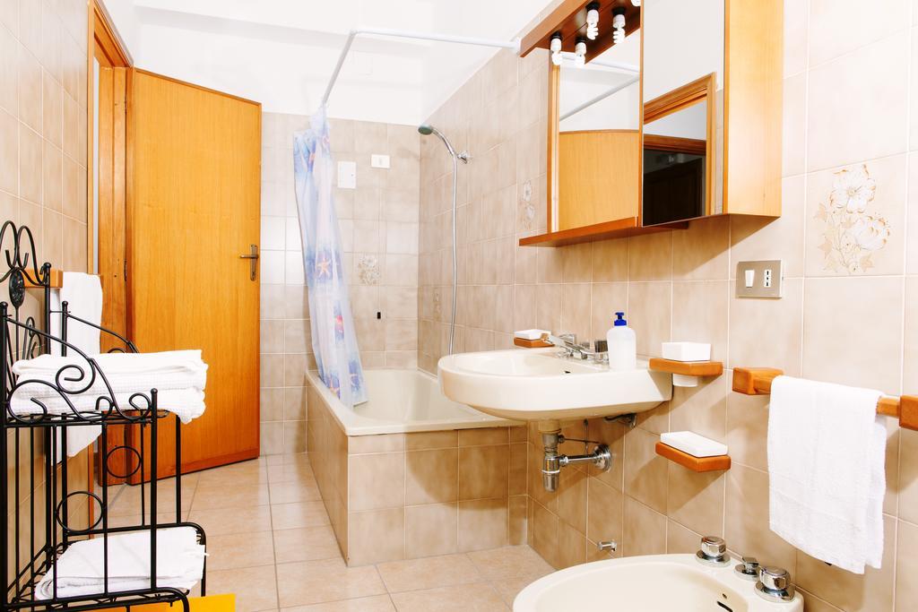 Babbai Giommi Bed & Breakfast Алгеро Екстериор снимка