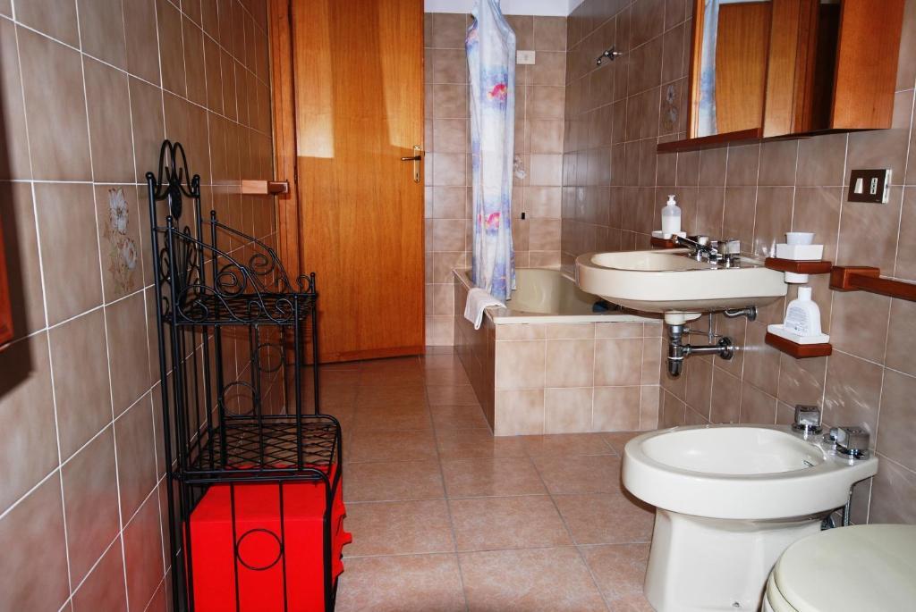 Babbai Giommi Bed & Breakfast Алгеро Стая снимка